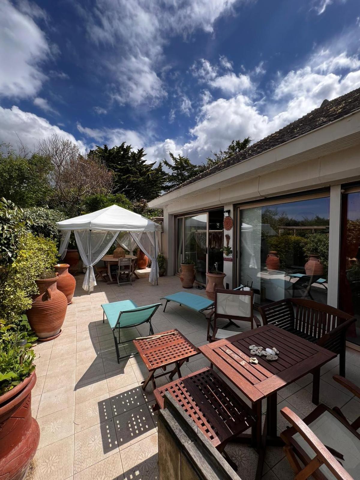 Villa Un Coin Paisible En Front De Mer Ouistreham Exterior foto